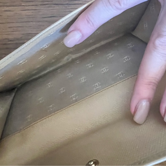 🔸Chanel Beige Wallet 🔸 Authentic 💯 🔸 - Picture 2 of 5